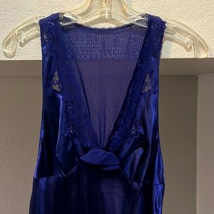 VINTAGE  Brand new midnight blue négligée very sexy